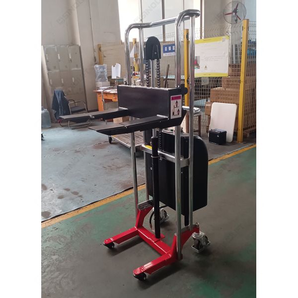 Sinolift EFM roll and reel material stacker - simple manual operation