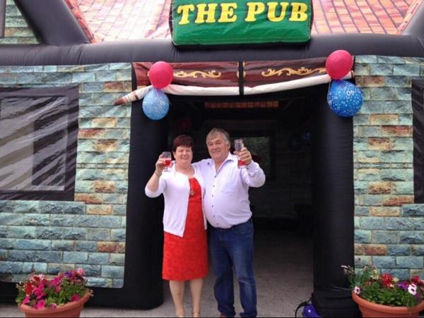 Belle tente du bar EN14960 adaptée aux besoins du client de mariage par tente gonflable