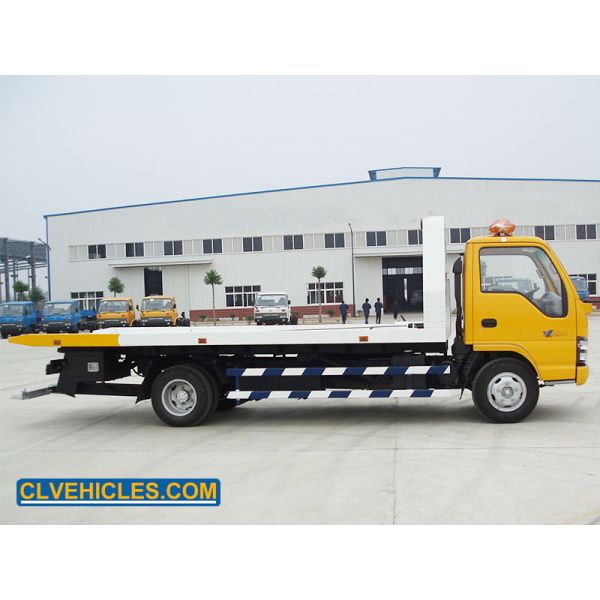 ISUZU N Series Flatbed Wrecker 130hp 4x2 5600mm Length High Durability