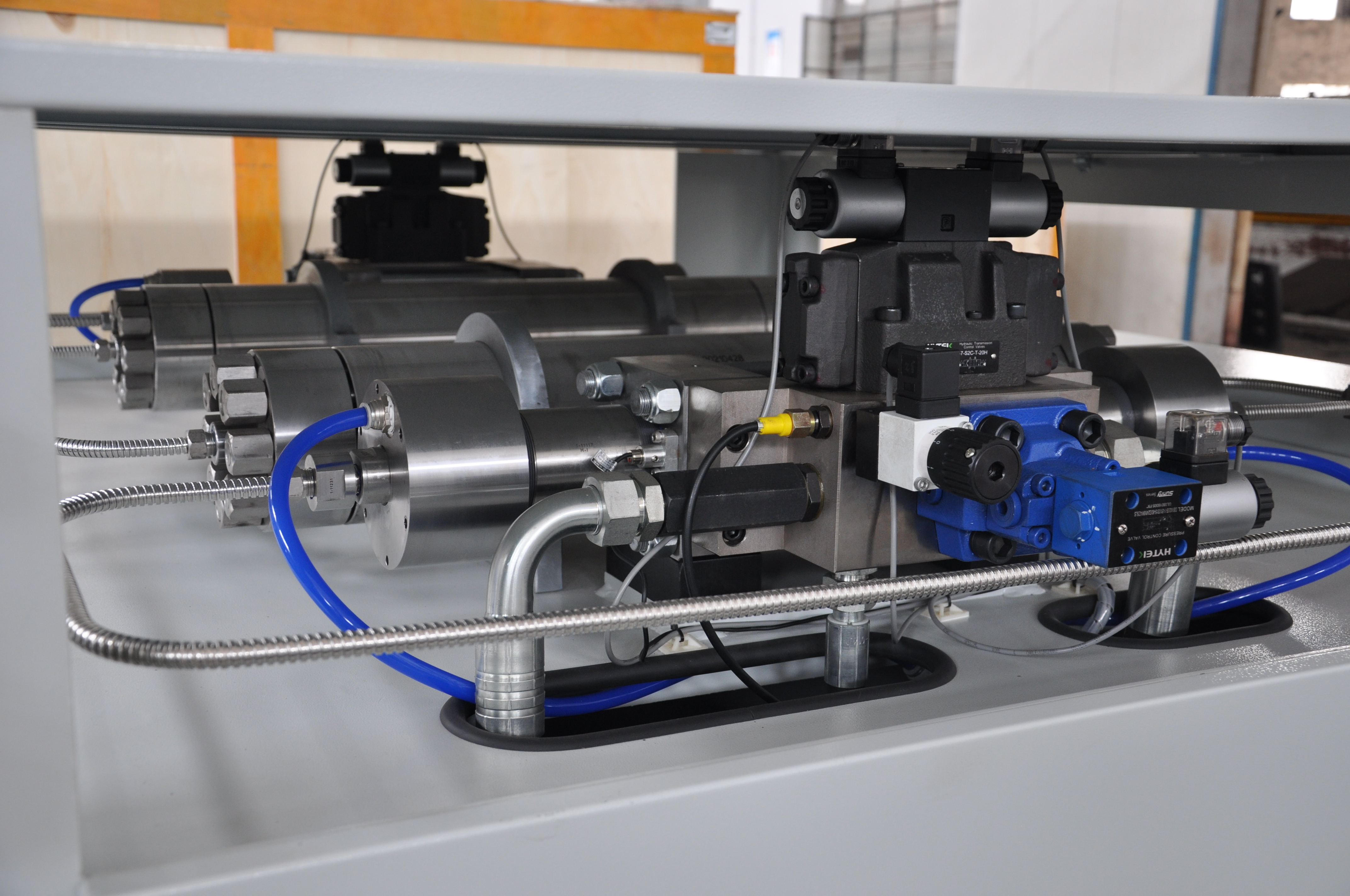 High Pressure Water Jet Cutter with Up To 1000 Mm/min Cutting Speed and Up To 200 Mm Thickness for Precision ±0.1 mm Accuracy