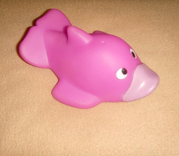 Soft Bath Rubber Squirt Water Toy Floating Ocean Animal Shaped 10cm Width