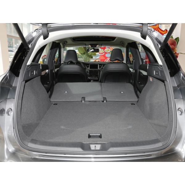 215 Km/H Top Speed Sedan Qx50 2.0t 2WD Fashion Gasoline Car with Advanced Technology