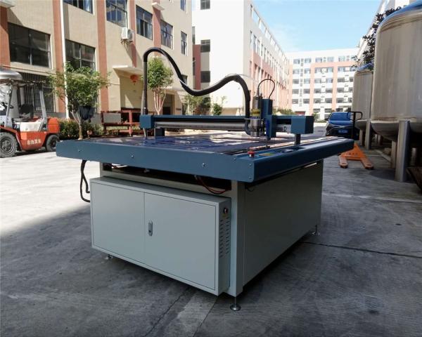 Cutting Cutting Plotter Paper/Vinyl Cutter Plotter Machine 1500*900mm Cutting Width