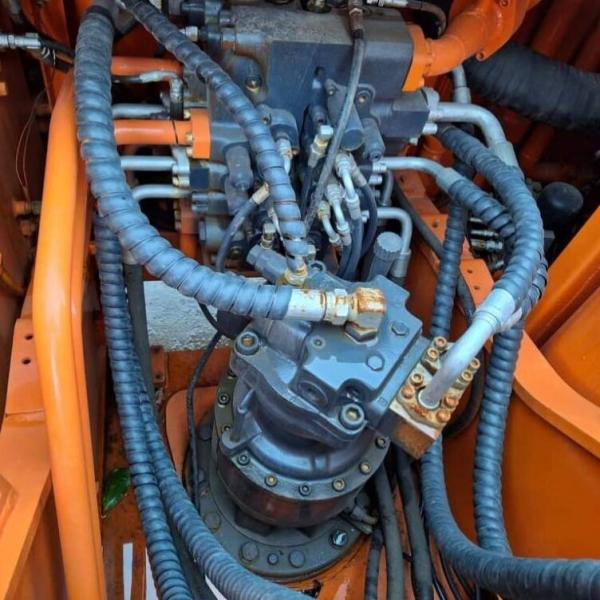 Second Hand DOOSAN Hydraulic Digger DH225 Used Excavating Equipment