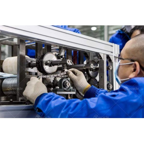 2022 Year 220v Max Speed 120pcs/min N95 Mask Making Machine for Respirator Production