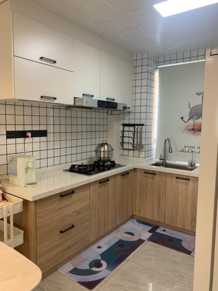Custom Made Home Furniture Laminate Modern Style Kitchen Cabinets