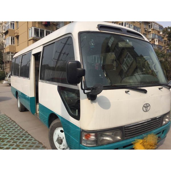 29 seats used Toyota  Gasoline bus left hand drive   engine 6 cylinder  TOYOTA coaster bus for sale