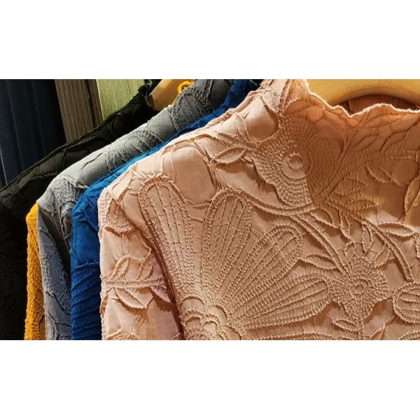 Japanese Pleated Stand Collar Long Sleeve T-shirt Top Printed Pleated Embodying Pleated Process Makes Flower Fashionable