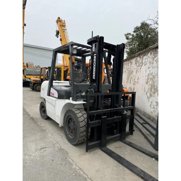 Used Japan Original TCM 50 5Tons 3Meters Diesel Forklift with Reasonable Price