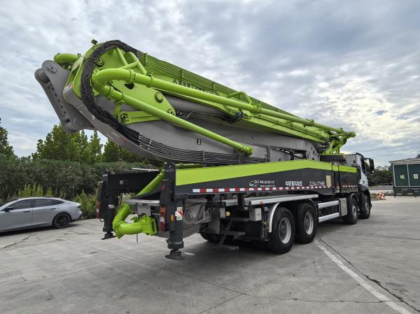 2020 Zoomlion 56m Diesel Concrete Pump Truck with Benz Chassis