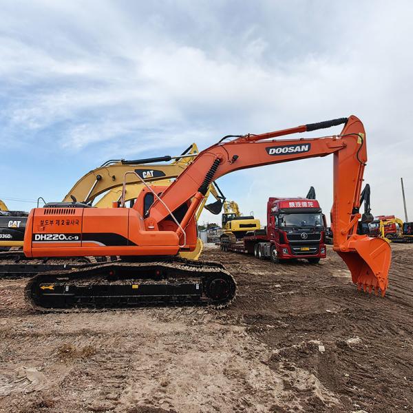 Doosan DH220-9 Used Hydraulic Excavator Middle Size 115kw Rated Power Original Version