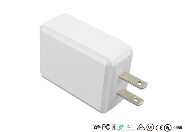 White Color EN60601 5V 1A 5W Medical Power Adapter Medical-grade power supplies