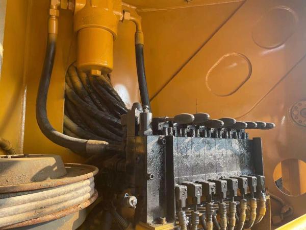 52 mètres max.Rache verticale Machine utilisée pour le béton sur châssis Benz pour le pompage du béton
