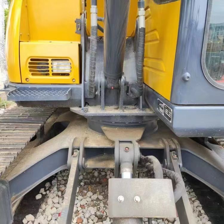 Использованная дорожная машина XCMG75 экскаватор в хорошем состоянии