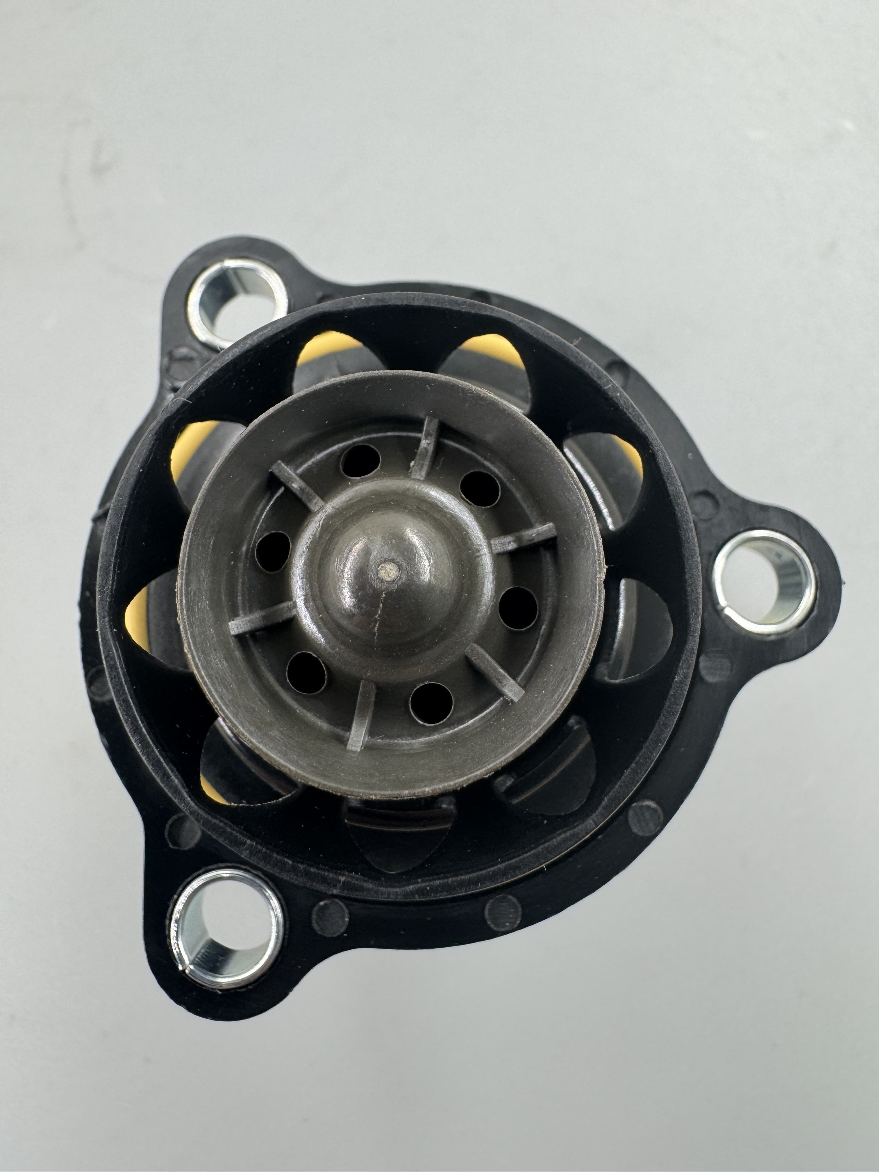 High-quality circuit breaker valve 06H145710D for VW Audi