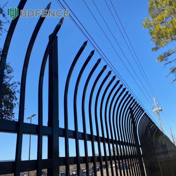 Backyard Tubular Steel Fence Family Safe