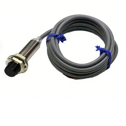 KEYENCE E2EQ-X3D1 Original Inductive Proximity Sensor High Precision IP67 3mm Sensing