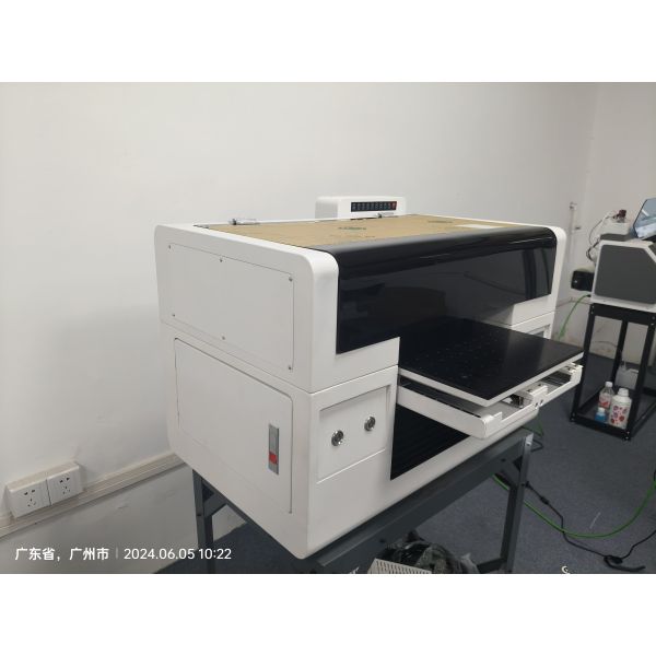 Máquina de impressão UV de vidro plano com resolução de 1440 dpi Duas cabeças de impressão com tinta CMYK W