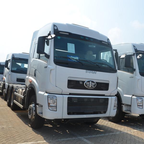 Faw Jiefang J5P Tractor Trailer Truck Manual 30T / Heavy Transport Truck