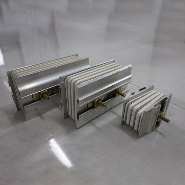 Structure Electrical Bus Duct System Low Voltage Durable Aluminium Material