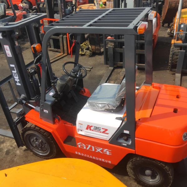 Diesel Heli K35 Used Forklift 3.5 Ton Ergonomic Design Maximum lifting height 3m