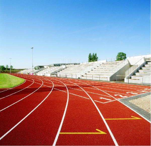 As pistas de atletismo atléticas duráveis IAAF certificaram a espessura de 15.9mm para o estádio