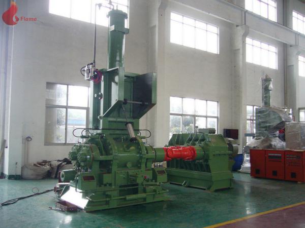 1500kg / h 400KW Alloy wear ring 160L Internal Mixer Machine Thin oil lubrication system