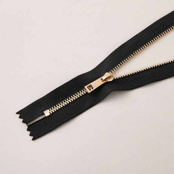 Durable Versatile Fastening #3 Metal Close End Zippers Weatherproof Coating