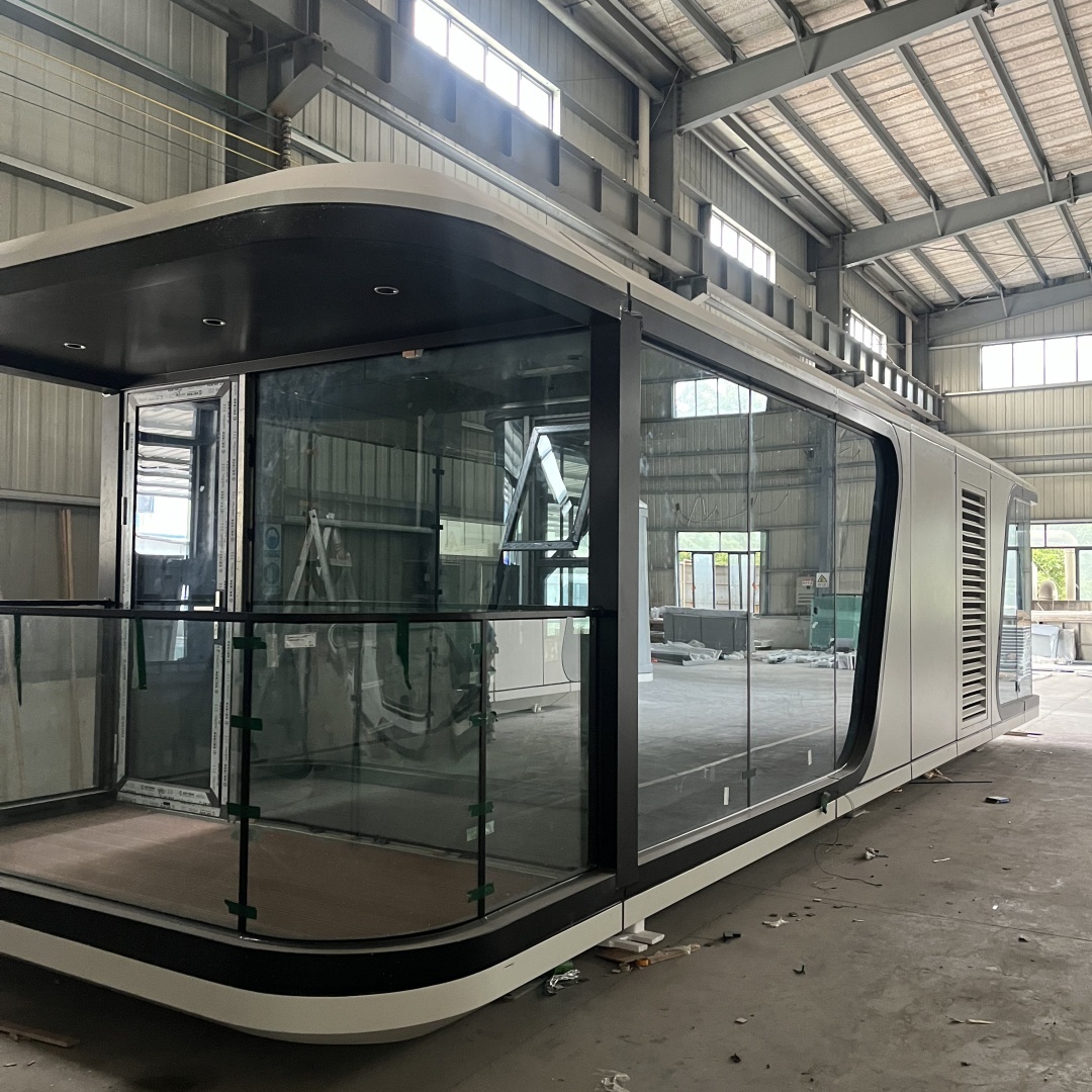 Hot Selling 40ft 20ft Container Houses for Bedrooms Workshops Outdoor Spaces Shops Villas Office Buildings Steel Sandwich Panel