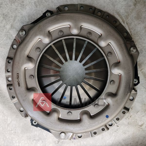 MBC523 Heavy Duty Truck Clutches 4G54 MD724426 225×150×264