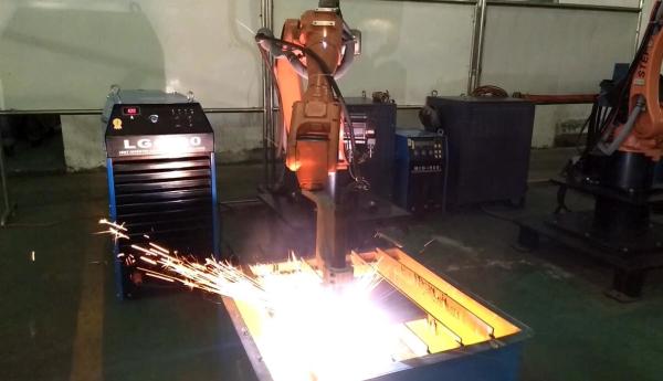 Heavy Duty 400A Industrial Plasma Power Source Plasma Cutting Machine CNC Plasma Cutter LG-400 For 90mm Thick Metal