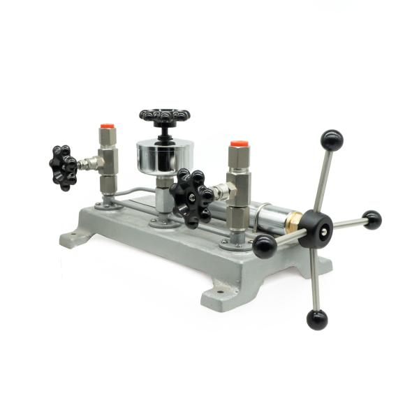 YW-60 Automatic Pressure Calibrator 0.05% Accuracy Digital Pressure Tester for Transmitter Gauge Sensor Pneumatic Hydraulic Pump