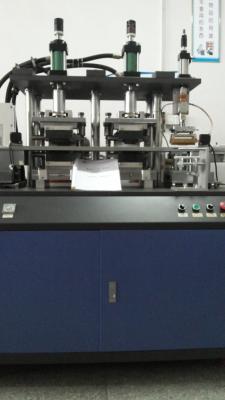 Máquina de gravura e destilação de cartões de plástico de PVC com tela sensível ao toque