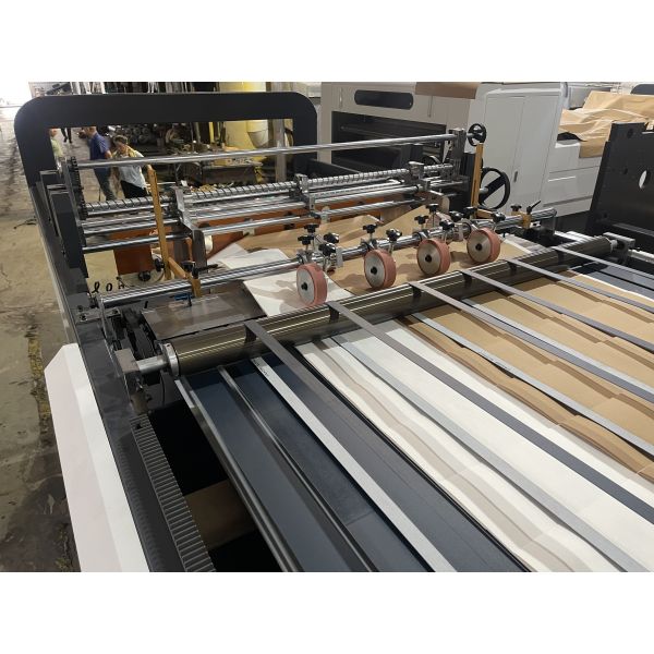 JIGUO ZWC-1400-6 Paper Sheeter Cutter Machine, Reference weight of cutting paper:50-500g/m2,Max.Diameter of paper:1650mm(65〃)Max,Maximum cutting speed:300cuts/min