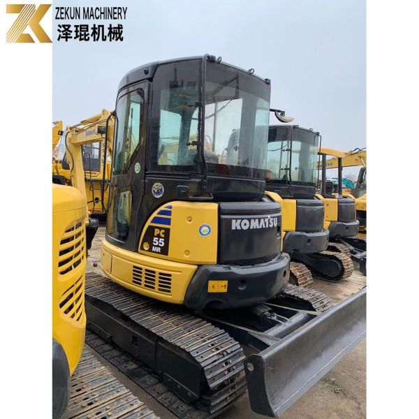 Excavateur Komatsu PC55MR-2 d'occasion avec 28,5 kW de puissance et une capacité de seau de 0,2 m3