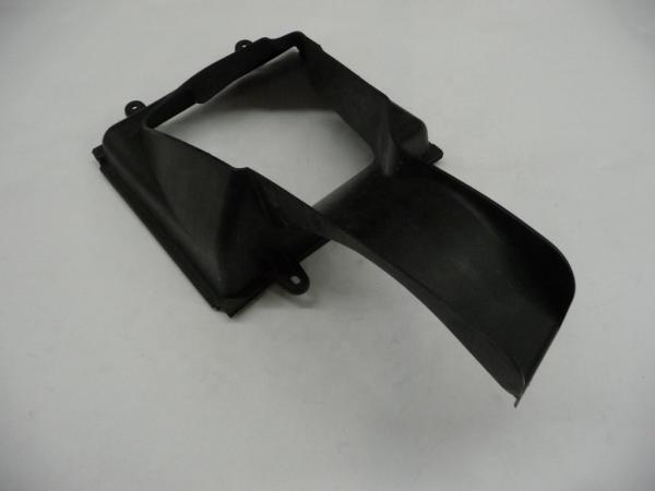 Maserati Ghibli LH RH Side Air Duct 670004140 670004139 Perfect For Car Fitment Needs