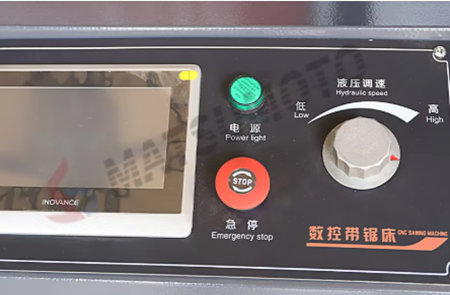CNC Control Horizontal Band Saw Machine High Accuracy Automated GSK4265