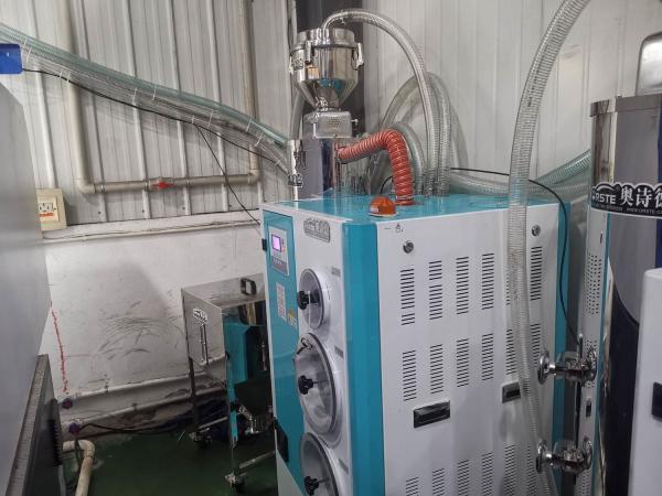 China Hot Sale Plastic Industrial Drying Machine Dehumidifying Dehumidifier Drying Machine Compact Dryer