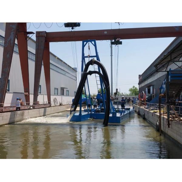 Diesel Engine Jet Suction Sea Dredger 20m Dredging Depth with Dual Pump