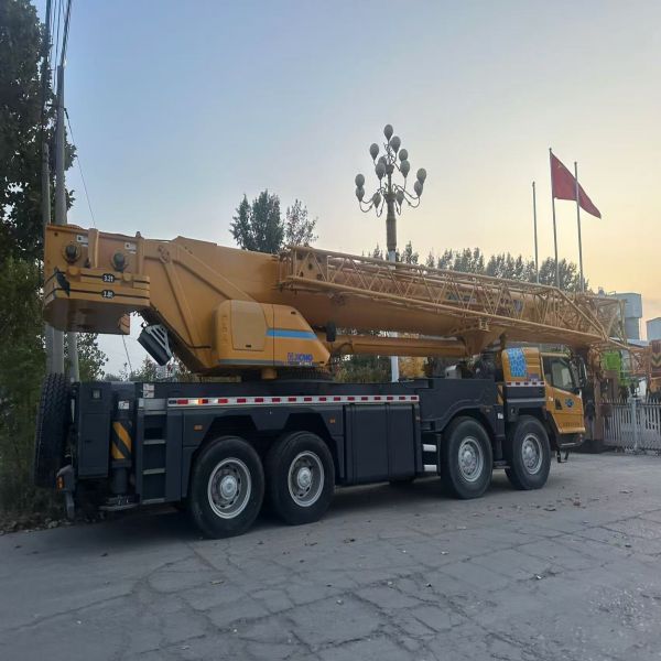 XCMG XCT80L5 Used Crane Trucks Second Hand Heavy Equipment 80T