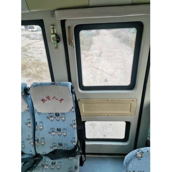 Used School Bus Dongfeng EQ6750 To-Yota Coaster 2018 30 Seater Bus Coach Bus Used 44 Seats