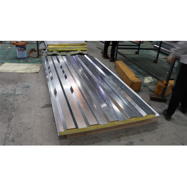 Galvanized Steel Sheet Glass Wool Sandwich Panel Light Weight Wall Panel For Clean Room