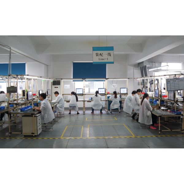 Outdoor 4x4 Hybrid Combiner IP67 Water Protection