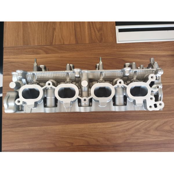Aluminium 11100-65J01 J20A Suzuki Cylinder Head