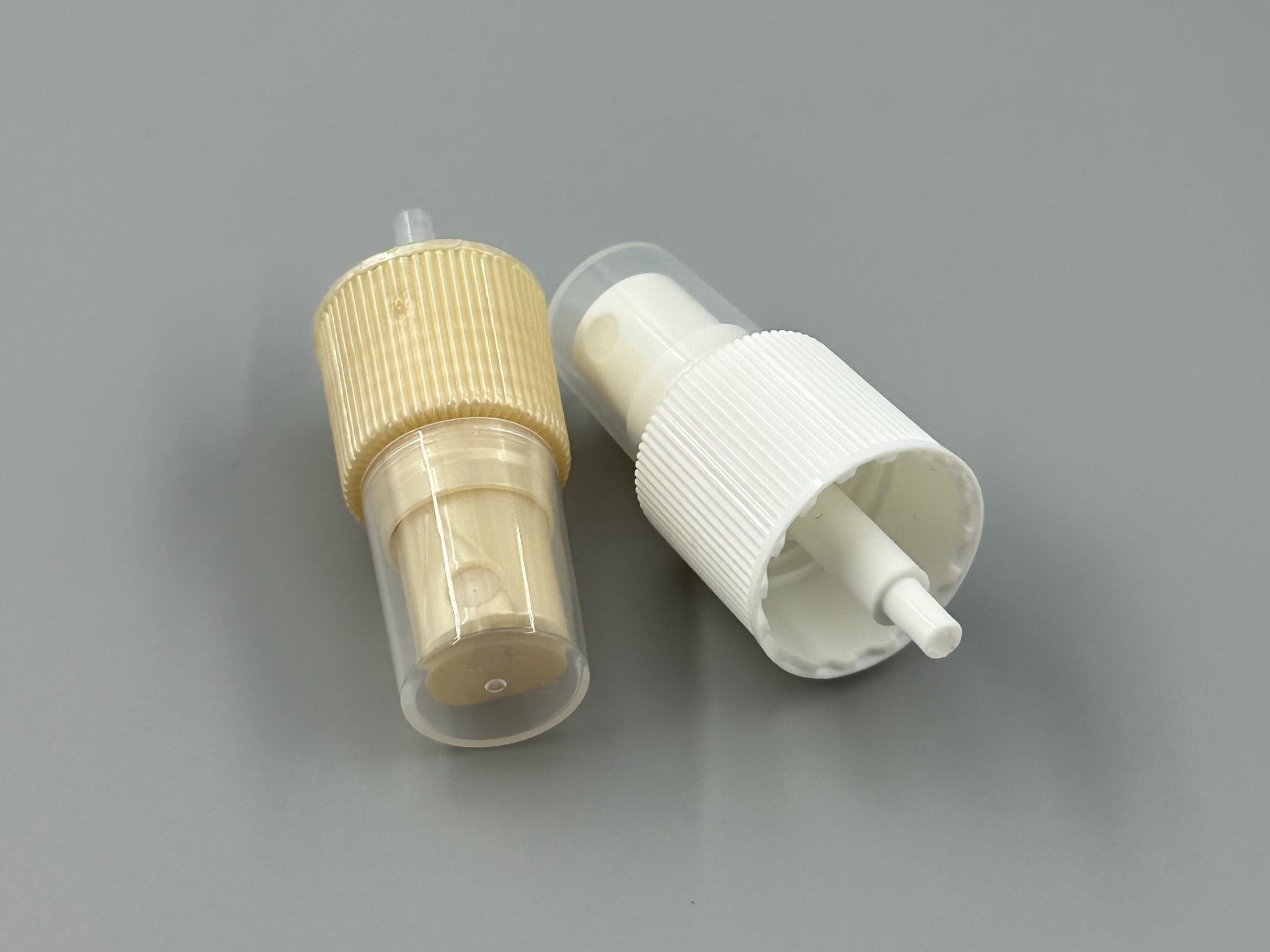 22/415 Пластиковый распылитель Прямая туманная распылитель для подачи бутылок