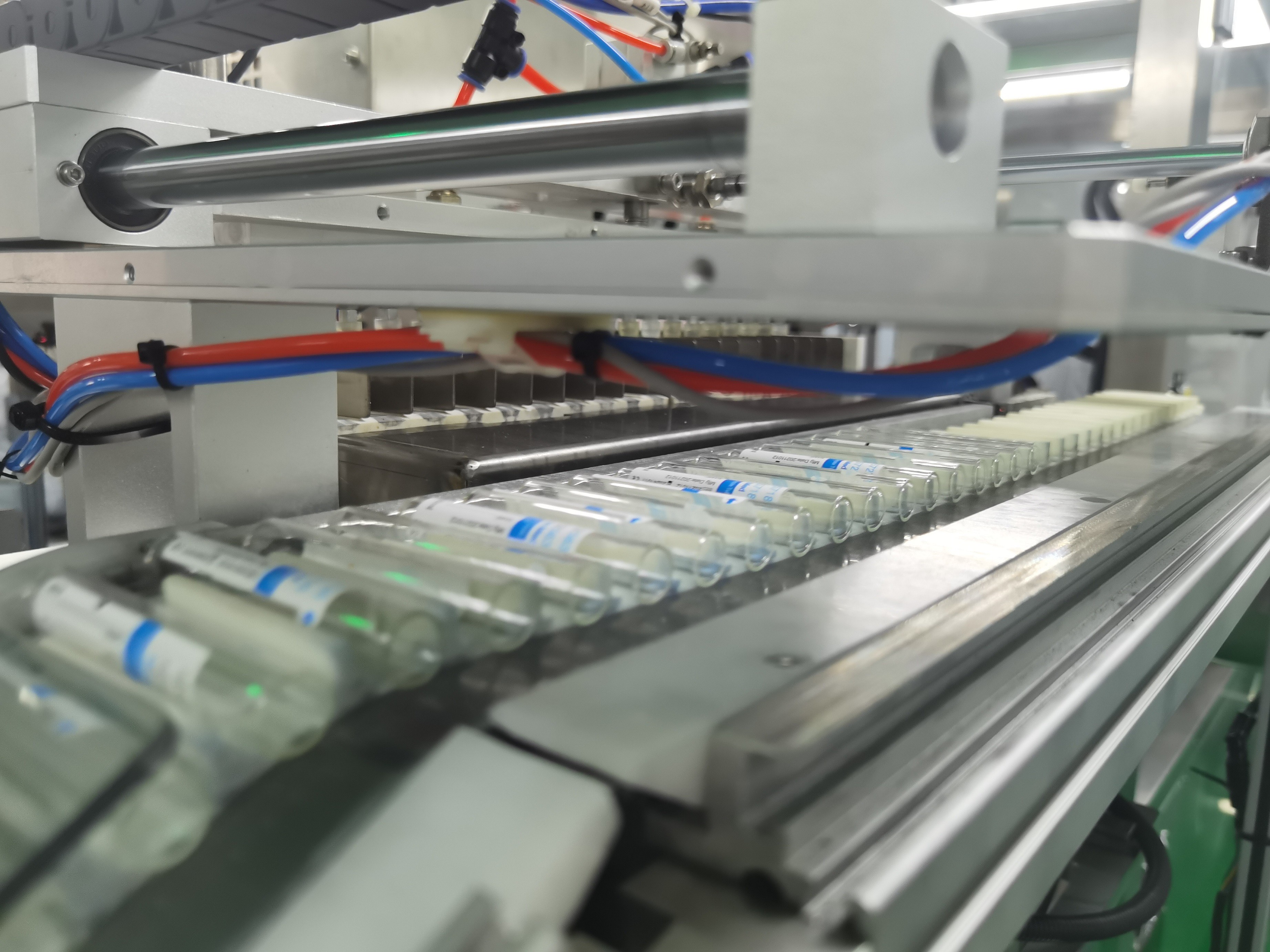 4ml пурпурная трубка 13*75mm ЭТИЛЕНДИАМИНТЕТРАЦЕТАТА крышки K2 для собрания пробы крови