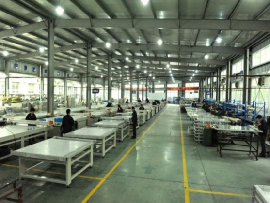 Гофрированный штемпелевать фольги Paperboard умирает автомат для резки 1200mm/s