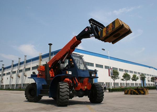 12500KG Operating Weight​ Telescoping Boom Forklift , 5 Ton 10M Extended Boom Forklift