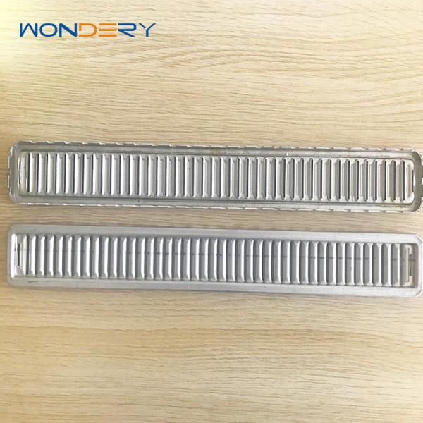 Matrice de brasage pour plaque collectrice de radiateur pour la production de radiateurs en aluminium
