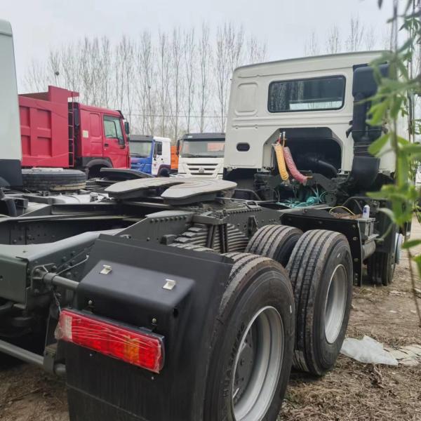 Heavy Duty  10 Wheels Second Hand  Sinotruck Howo Used Tractor Truck With Weichai Engine